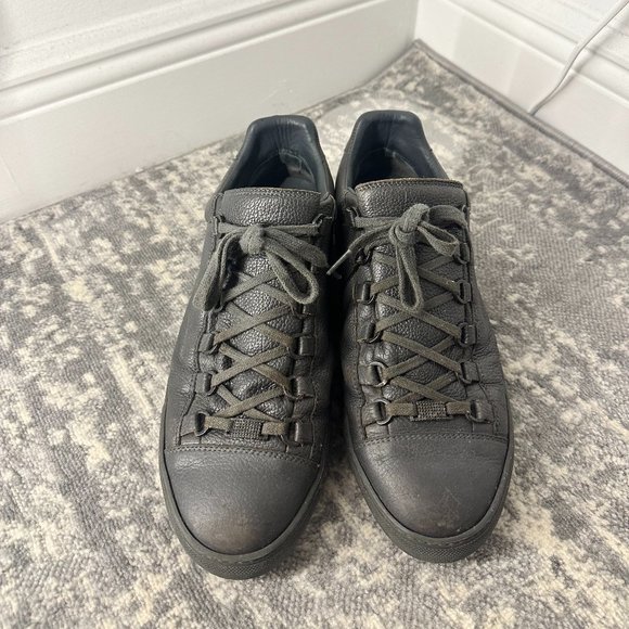 BALENCIAGA DEMNA Dark Grey Arena grained leather low-top sneakers size 41 - Picture 1 of 5